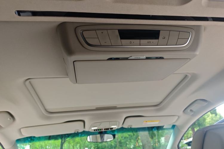 Used Buick GL8 2018 ES 28T Comfort Model China VI Standard Headliner