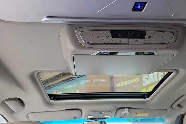 Used Buick GL8 2018 ES 28T Comfort Model China VI Standard Headliner