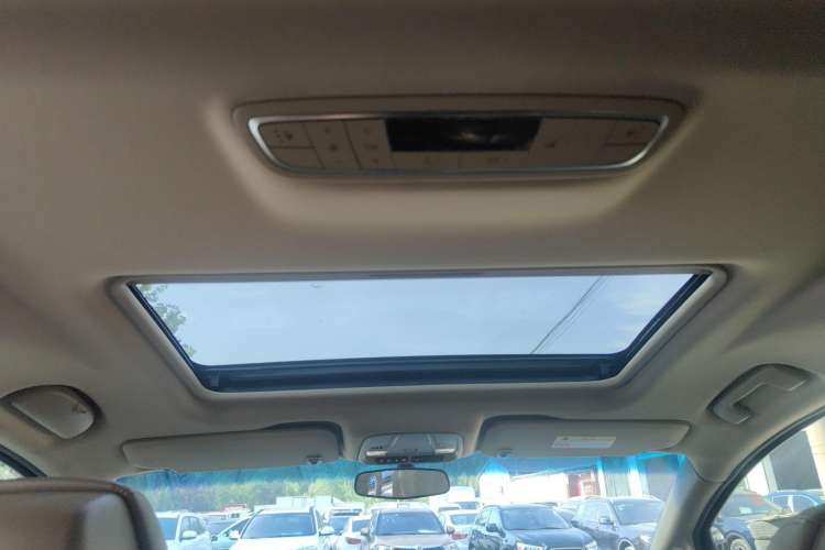 Used Buick GL8 2018 ES 28T Premium Model China VI Standard Headliner