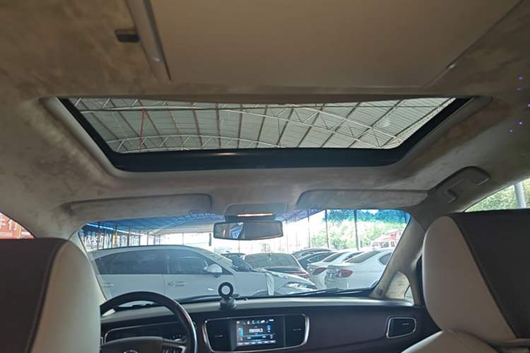 Used Buick GL8 2018 28T Luxury Model China VI Standard Headliner