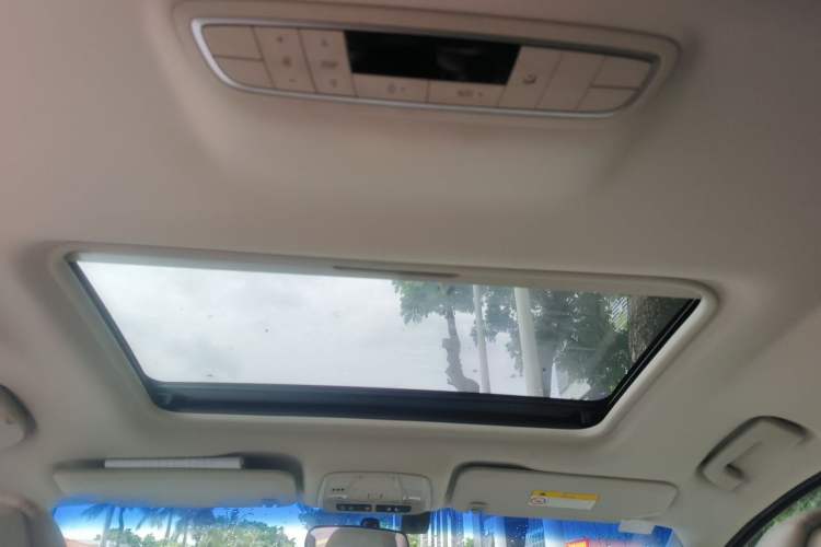 Used Buick GL8 2018 ES 28T Comfort Model China VI Standard Headliner