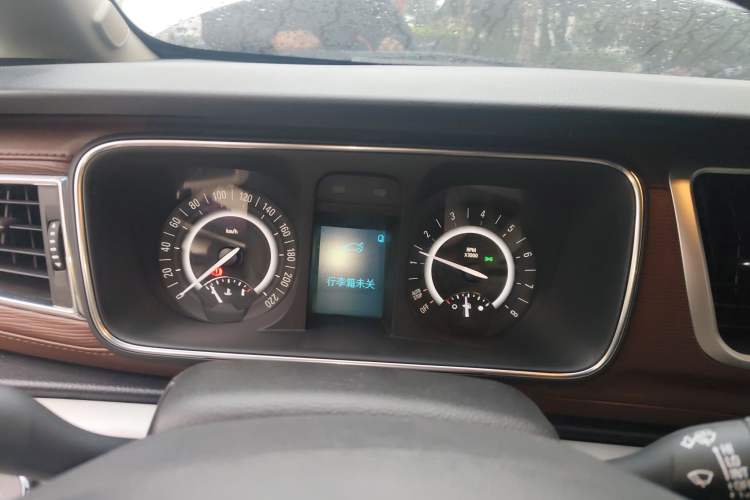 Used Buick GL8 2018 28T Comfort Model China VI Standard Instrument Cluster