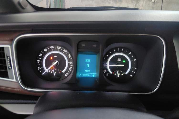 Used Buick GL8 2018 28T Luxury Model China VI Standard Instrument Cluster