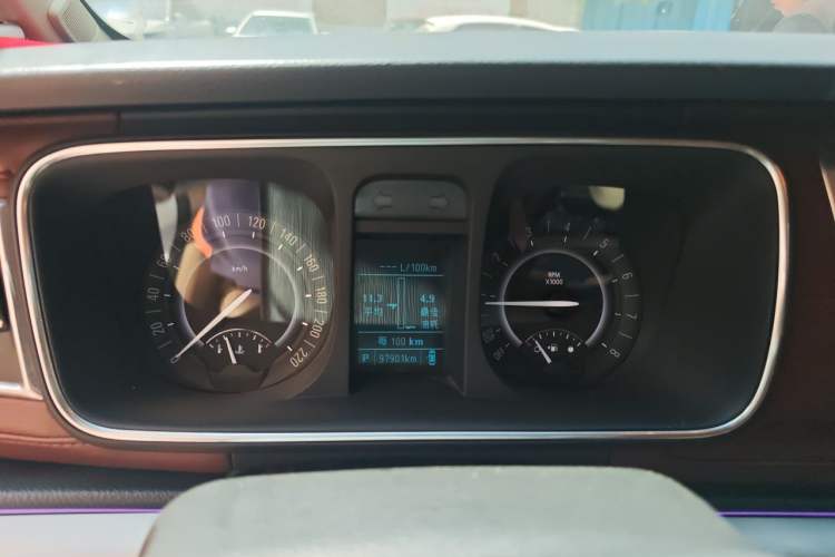 Used Buick GL8 2018 28T Comfort Model China VI Standard Instrument Cluster