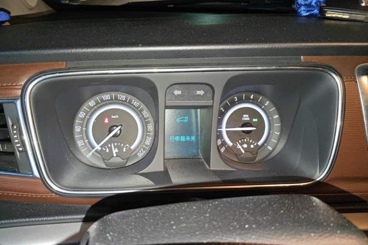 Used Buick GL8 2018 28T Luxury Model China VI Standard Instrument Cluster
