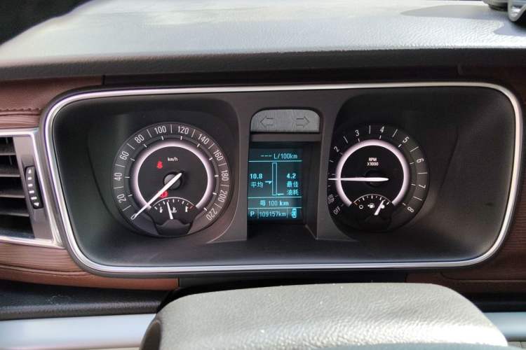 Used Buick GL8 2018 28T Luxury Model China VI Standard Instrument Cluster