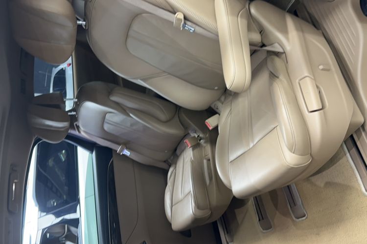 Used Buick GL8 2018 ES 28T Premium Model China VI Standard Interior 2