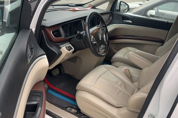 Used Buick GL8 2018 28T Luxury Model China VI Standard Interior 2