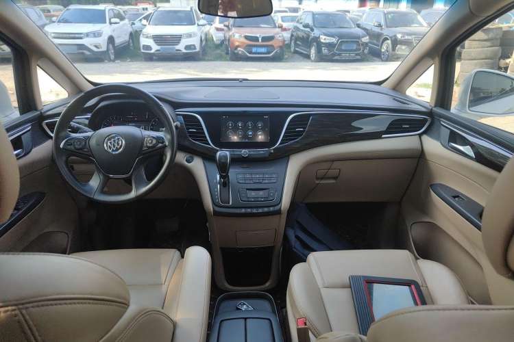 Used Buick GL8 2018 ES 28T Premium Model China VI Standard Interior 2