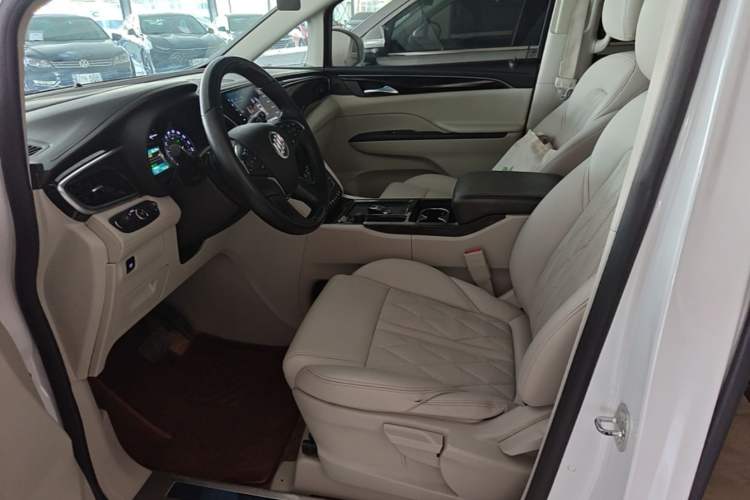 Used Buick GL8 2018 ES 28T Comfort Model China VI Standard Interior 5