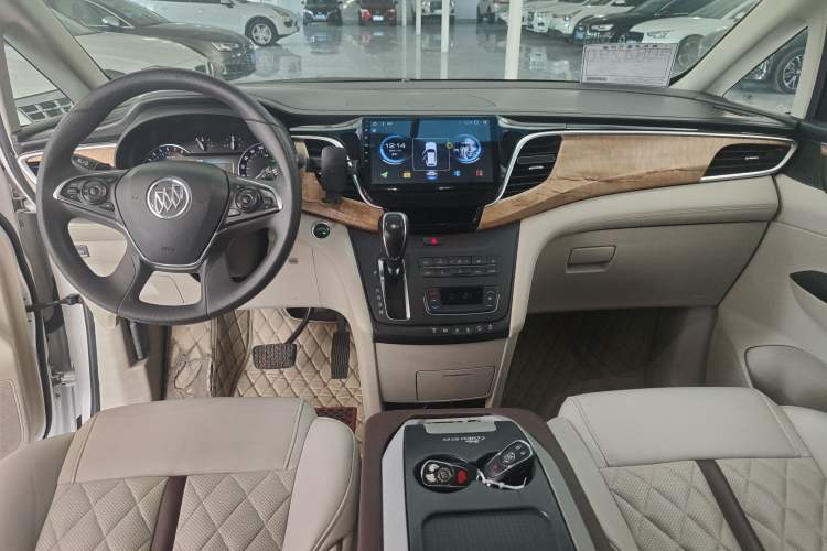 Used Buick GL8 2018 ES 28T Comfort Model China VI Standard Interior 7