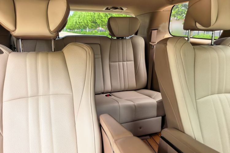 Used Buick GL8 2018 ES 28T Luxury Model China VI Standard Interior 8