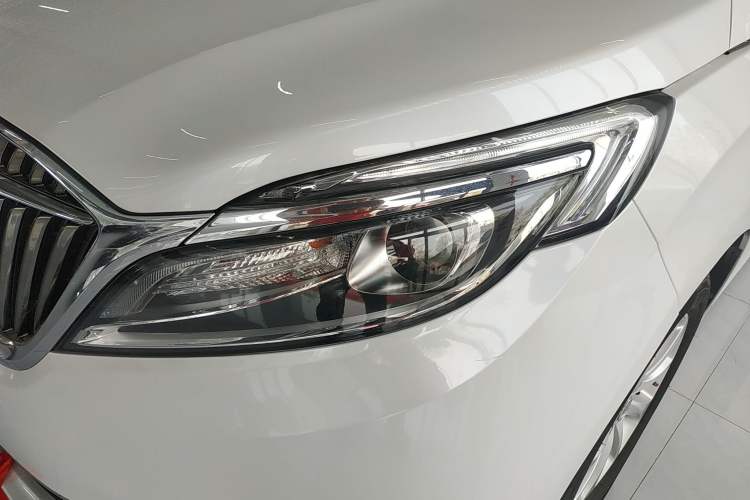 Used Buick GL8 2018 ES 28T Comfort Model China VI Standard Left Front Headlight