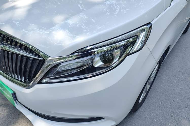 Used Buick GL8 2018 ES 28T Comfort Model China VI Standard Left Front Headlight