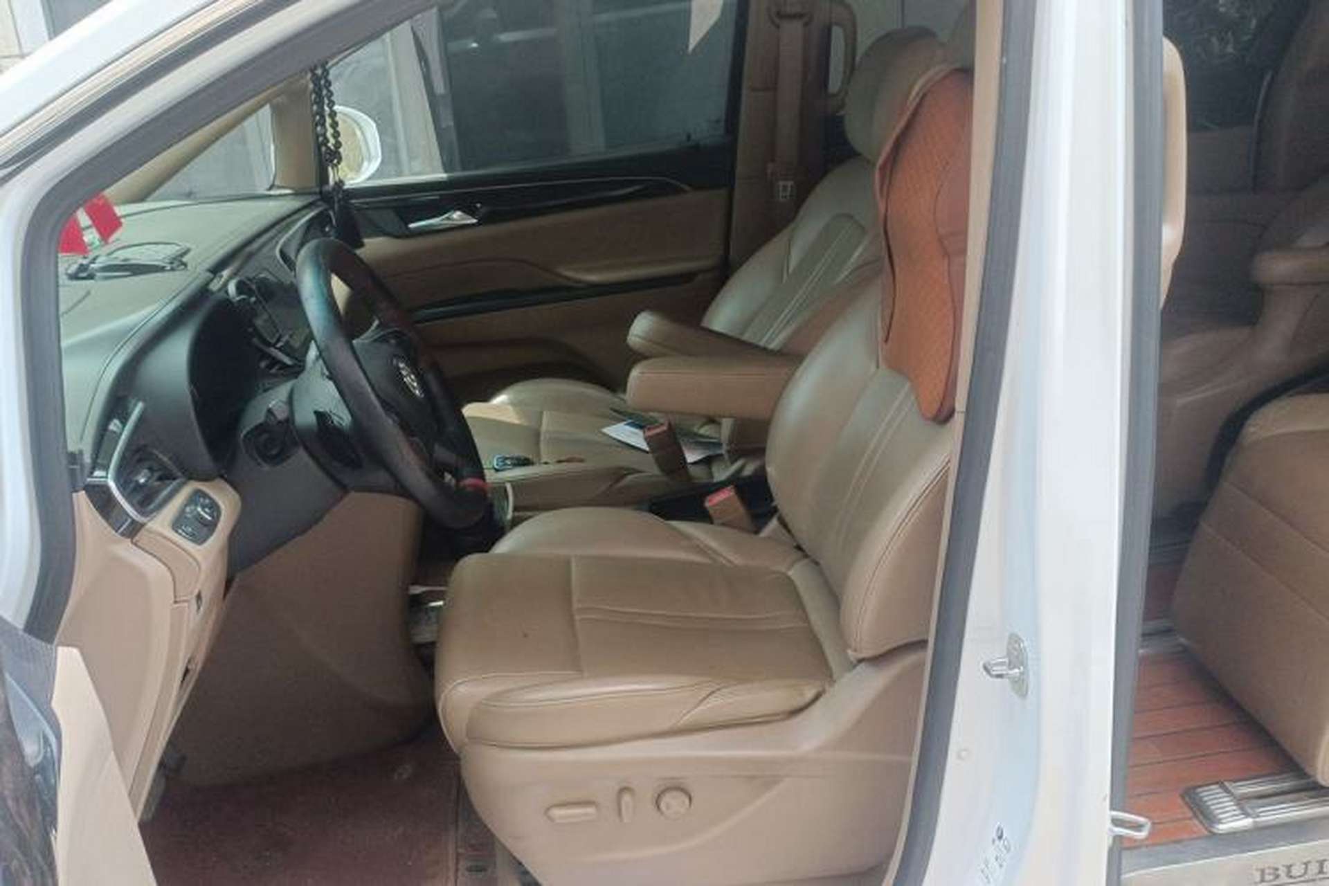 Used Buick GL8 2018 ES 28T Premium Model China VI Standard Left Front Seat