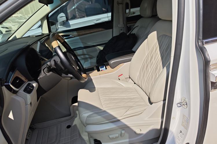 Used Buick GL8 2018 ES 28T Comfort Model China VI Standard Left Front Seat