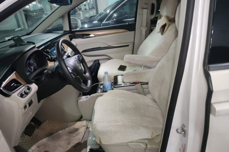 Used Buick GL8 2018 ES 28T Comfort Model China VI Standard Left Front Seat