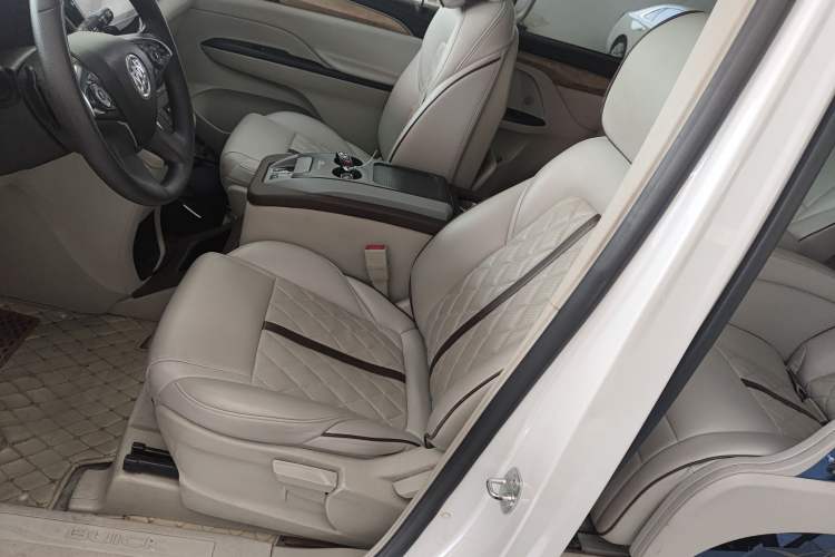 Used Buick GL8 2018 ES 28T Comfort Model China VI Standard Left Front Seat