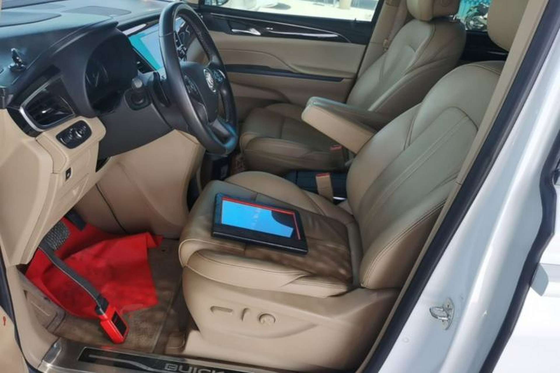 Used Buick GL8 2018 ES 28T Premium Model China VI Standard Left Front Seat