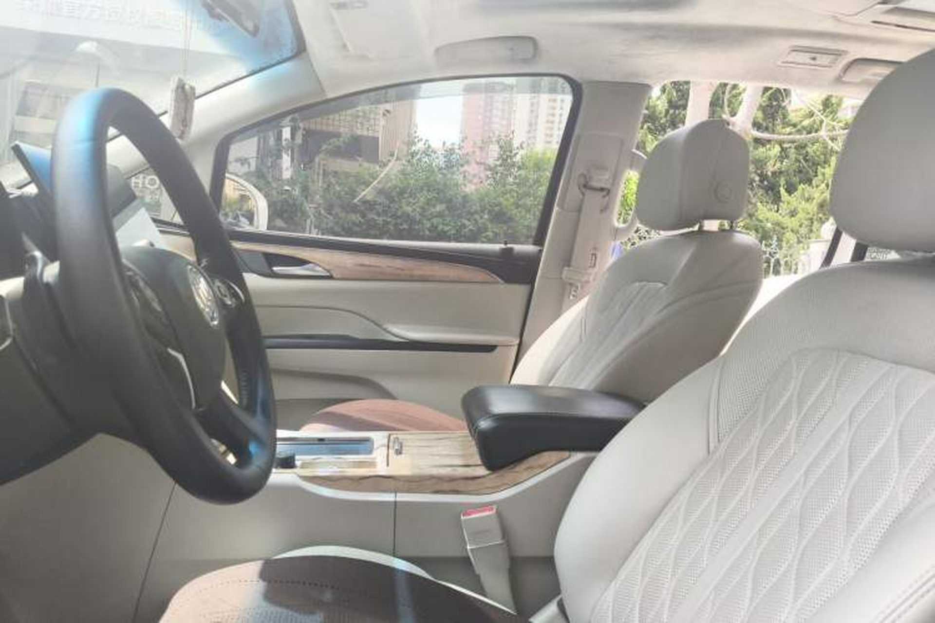 Used Buick GL8 2018 ES 28T Comfort Model China VI Standard Left Front Seat