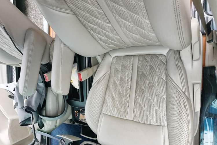 Used Buick GL8 2018 ES 28T Comfort Model China VI Standard Left Front Seat