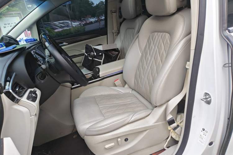 Used Buick GL8 2018 ES 28T Comfort Model China VI Standard Left Front Seat