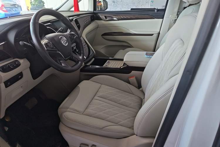 Used Buick GL8 2018 ES 28T Comfort Model China VI Standard Left Front Seat