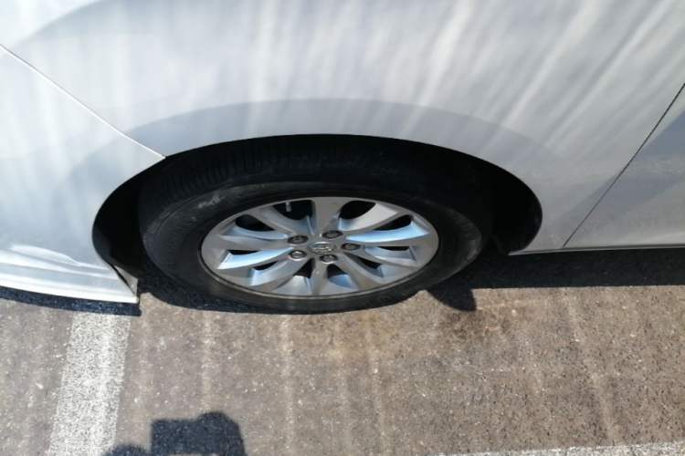 Used Buick GL8 2018 ES 28T Comfort Model China VI Standard Left Front Wheel Hub