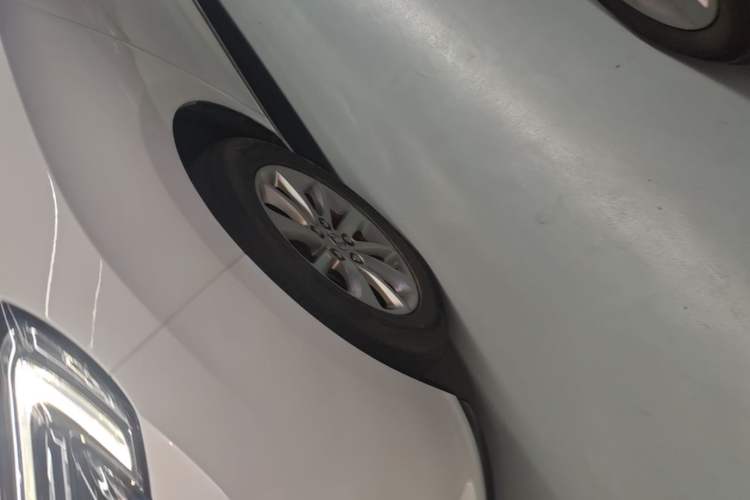 Used Buick GL8 2018 ES 28T Comfort Model China VI Standard Left Front Wheel Hub