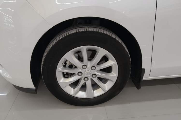 Used Buick GL8 2018 ES 28T Comfort Model China VI Standard Left Front Wheel Hub