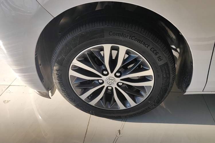Used Buick GL8 2018 ES 28T Luxury Model China VI Standard Left Front Wheel Hub