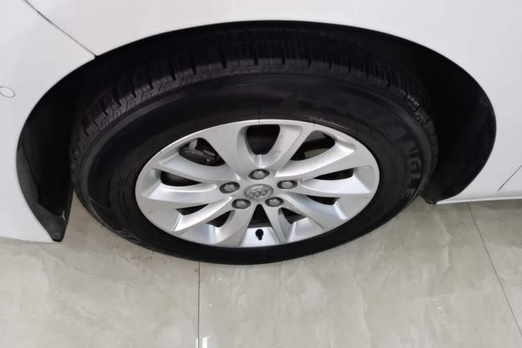 Used Buick GL8 2018 ES 28T Comfort Model China VI Standard Left Front Wheel Hub