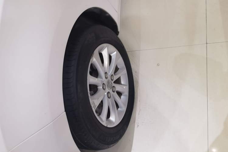 Used Buick GL8 2018 ES 28T Comfort Model China VI Standard Left Front Wheel Hub