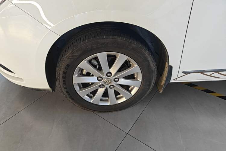 Used Buick GL8 2018 28T Luxury Model China VI Standard Left Front Wheel Hub
