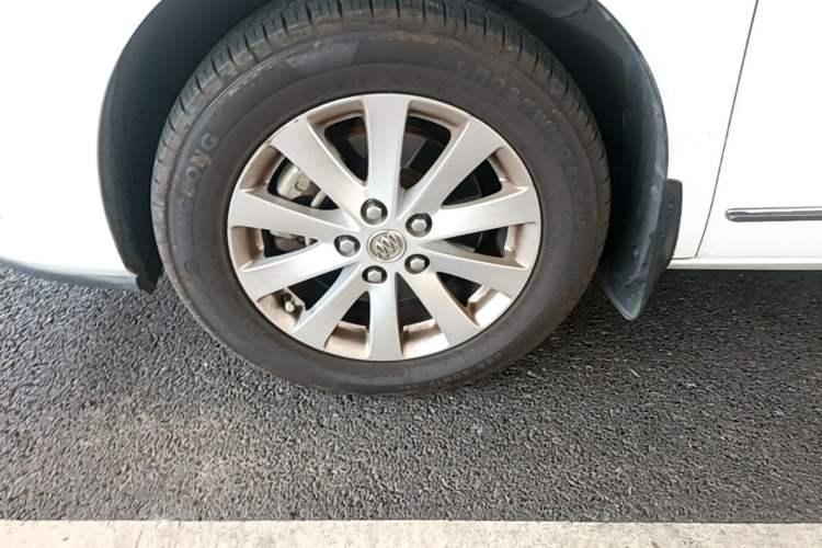 Used Buick GL8 2018 28T Luxury Model China VI Standard Left Front Wheel Hub