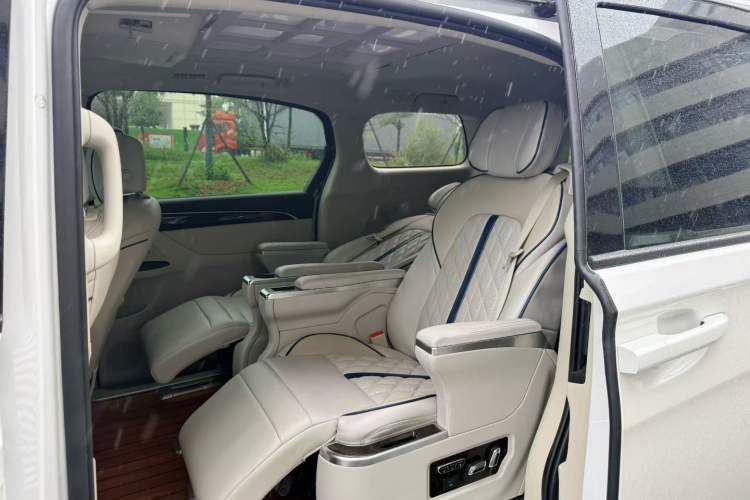 Used Buick GL8 2018 ES 28T Comfort Model China VI Standard Left Rear Seat