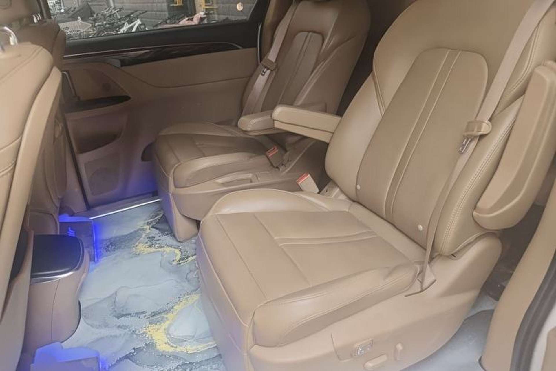 Used Buick GL8 2018 ES 28T Luxury Model China VI Standard Left Rear Seat