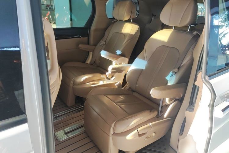 Used Buick GL8 2018 ES 28T Luxury Model China VI Standard Left Rear Seat