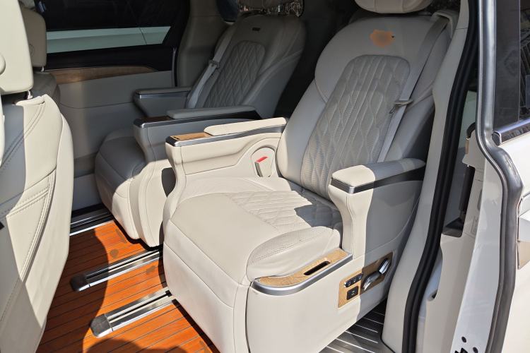 Used Buick GL8 2018 ES 28T Comfort Model China VI Standard Left Rear Seat