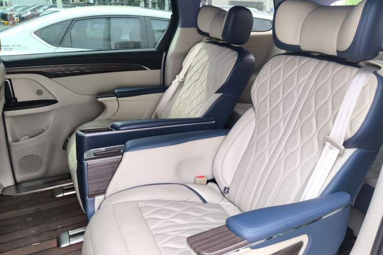Used Buick GL8 2018 ES 28T Comfort Model China VI Standard Left Rear Seat
