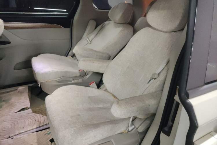 Used Buick GL8 2018 ES 28T Comfort Model China VI Standard Left Rear Seat
