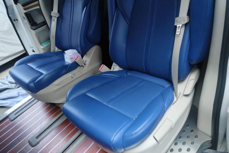 Used Buick GL8 2018 ES 28T Comfort Model China VI Standard Left Rear Seat