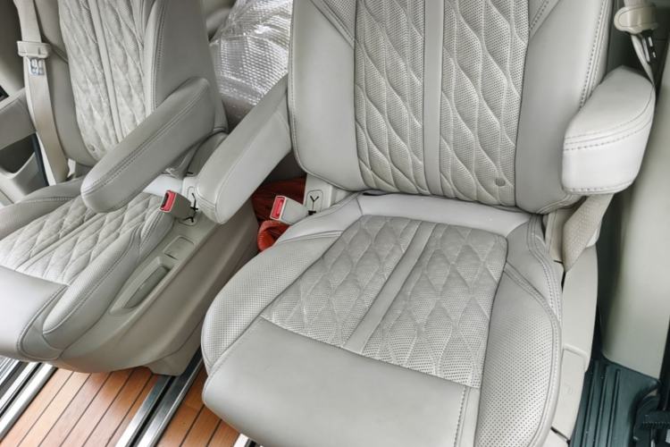 Used Buick GL8 2018 ES 28T Comfort Model China VI Standard Left Rear Seat