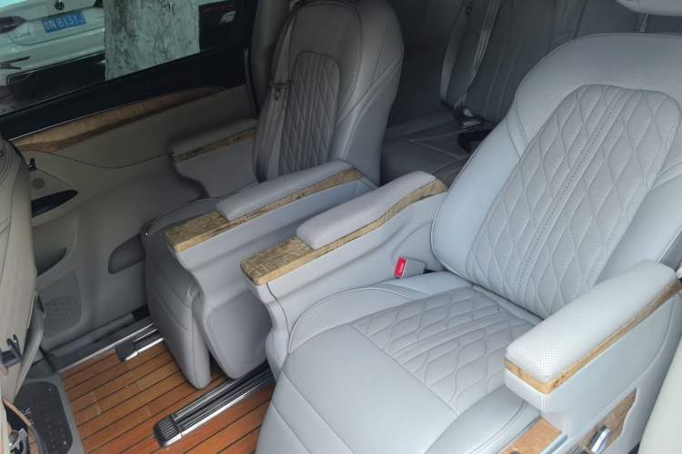 Used Buick GL8 2018 ES 28T Comfort Model China VI Standard Left Rear Seat
