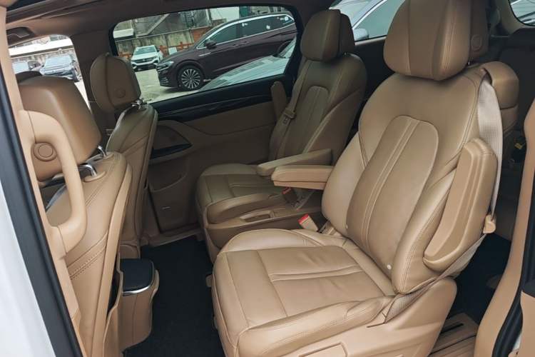 Used Buick GL8 2018 ES 28T Flagship Model China VI Standard Left Rear Seat