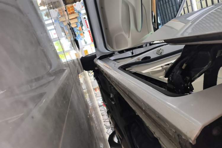 Used Buick GL8 2018 ES 28T Comfort Model China VI Standard Left Side Sill