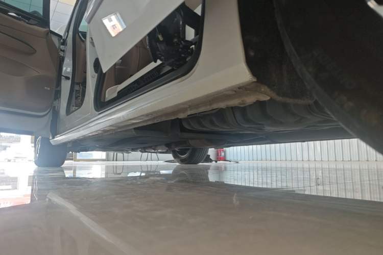 Used Buick GL8 2018 ES 28T Flagship Model China VI Standard Left Side Sill