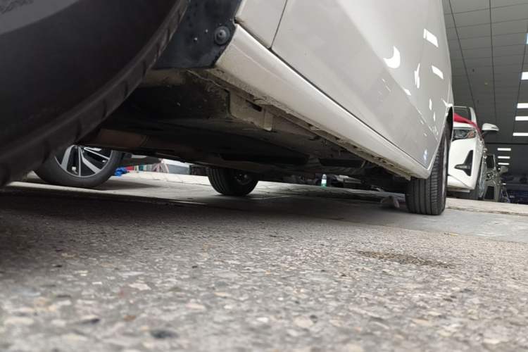 Used Buick GL8 2018 ES 28T Comfort Model China VI Standard Left Side Sill