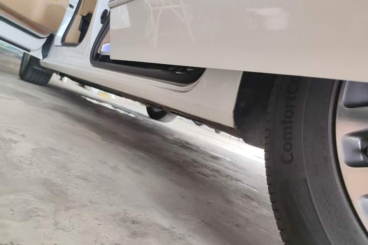 Used Buick GL8 2018 ES 28T Flagship Model China VI Standard Left Side Sill
