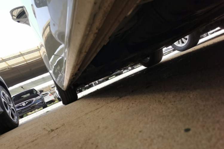 Used Buick GL8 2018 ES 28T Comfort Model China VI Standard Left Side Sill
